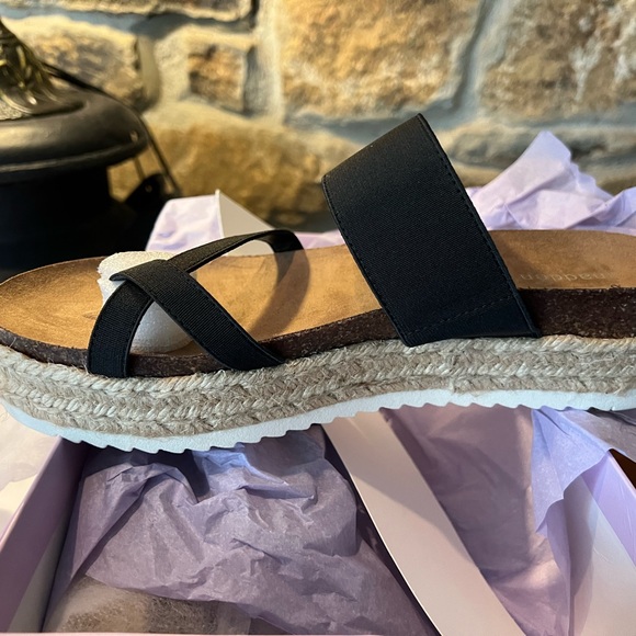 Steve Madden Shoes - NIB Steve Madden Espadrilles ~ Size 8